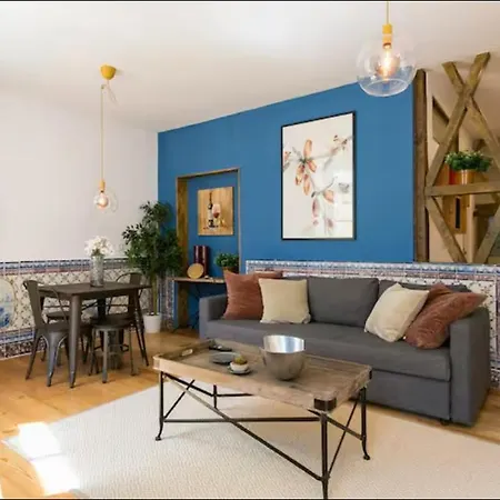 Apartment Whome Colorful Portuguese-style In Chiado *