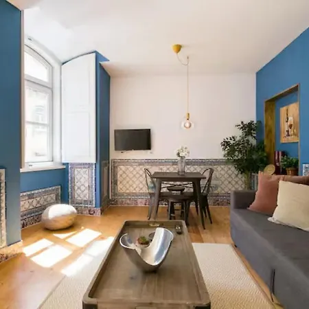 Apartment Whome Colorful Portuguese-style In Chiado
