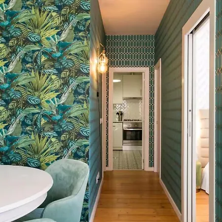 Apartment Whome Colorful Portuguese-style In Chiado Lissabon