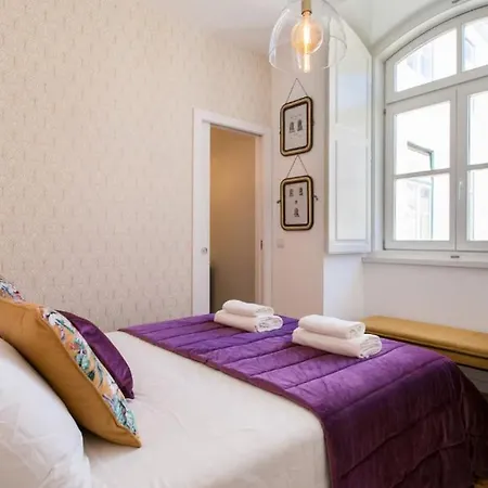 Apartment Whome Colorful Portuguese-style In Chiado
