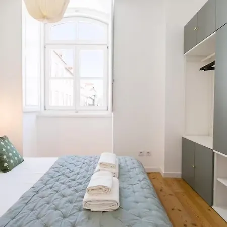 Apartment Whome Colorful Portuguese-style In Chiado Lissabon